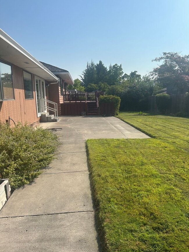 Building Photo - 2774 Jessica Cir