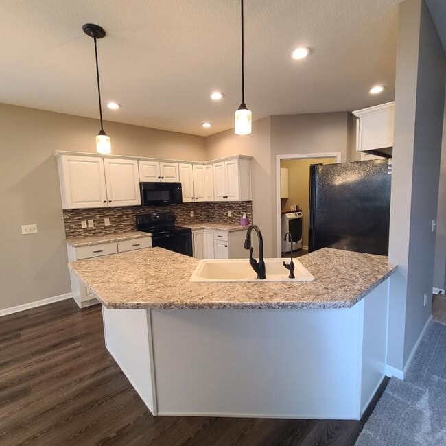 Building Photo - 3537 Westport Dr