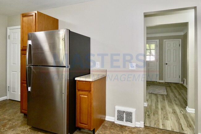 Building Photo - 3453 St Bernard Dr