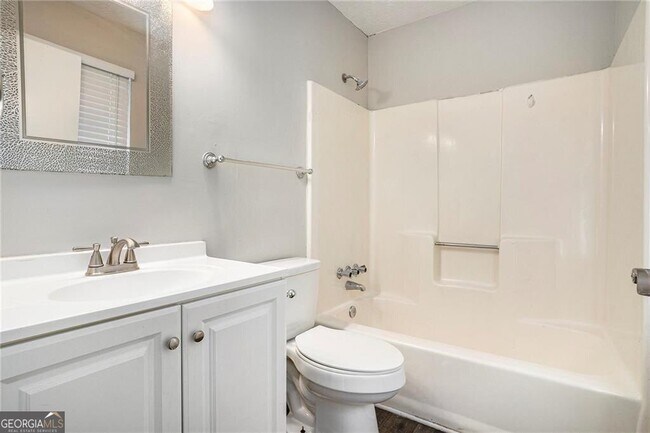 Building Photo - 676 Tarkington Rd S