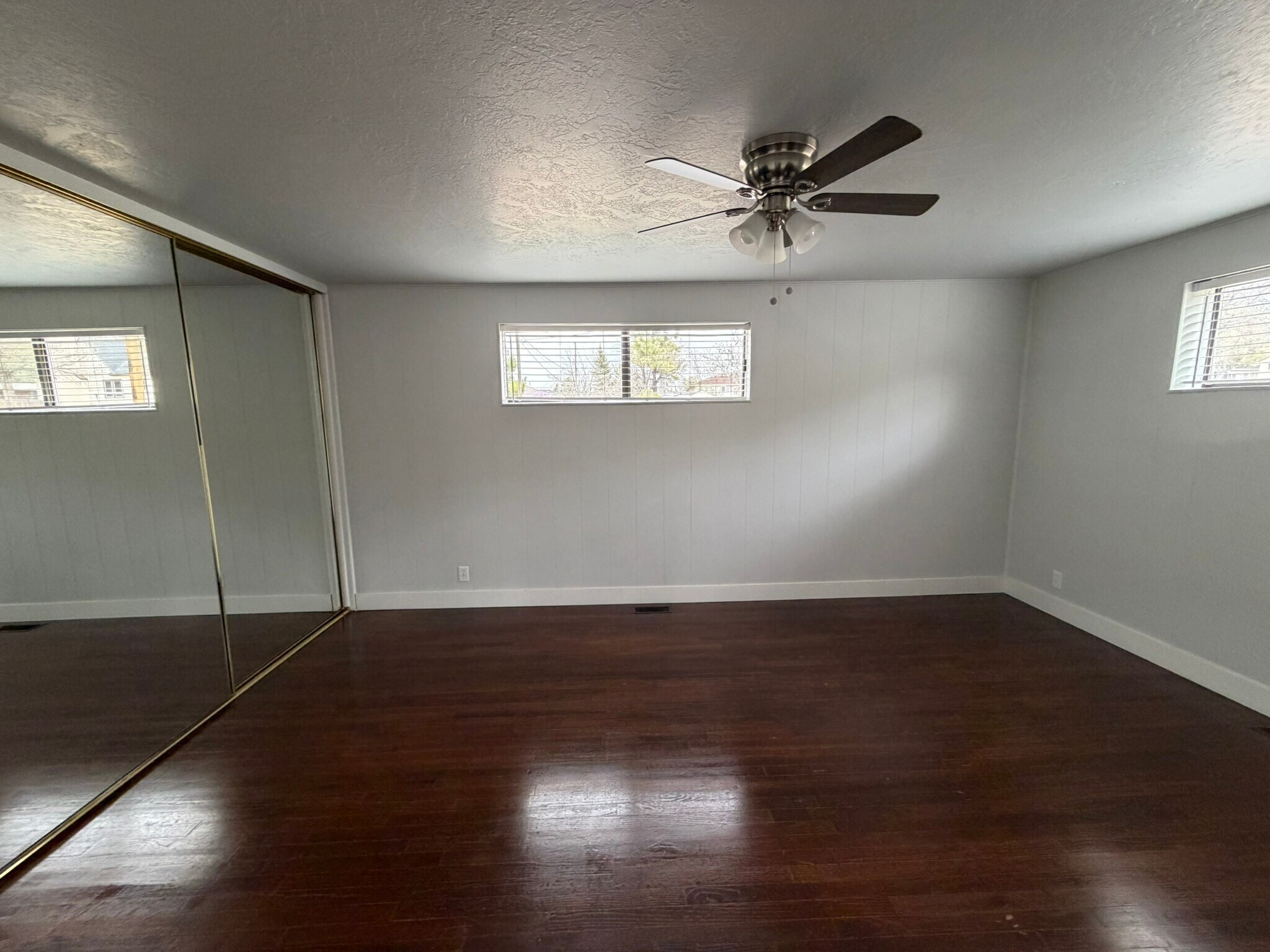 Building Photo - 345 W 400 S