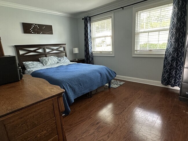 Building Photo - Waterfront 2 bedroom 2 full bath condo AVA...