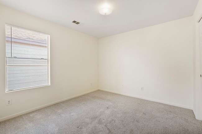 Building Photo - 16342 Blue Rock Springs Dr