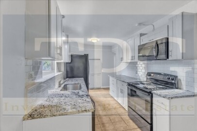 Building Photo - 9901 E Linwood Blvd