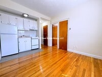 Building Photo - 164 N Beacon St