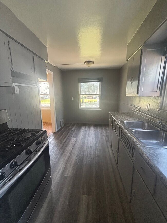 Building Photo - MAPLE HEGHTS 3 BEDROOM SINGLE (ROCKSIDE/DUNHAM)