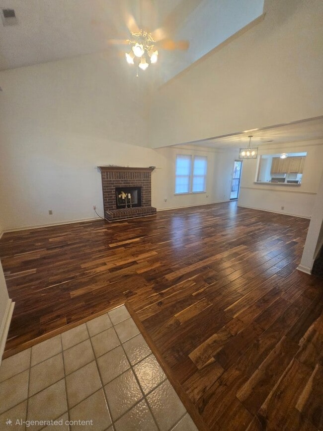 Building Photo - Spacious 3 bedroom 2 bath townhome for lease