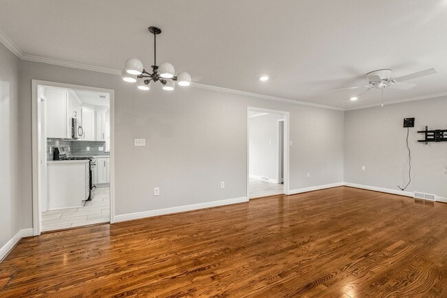 Building Photo - 2420 Durwood-