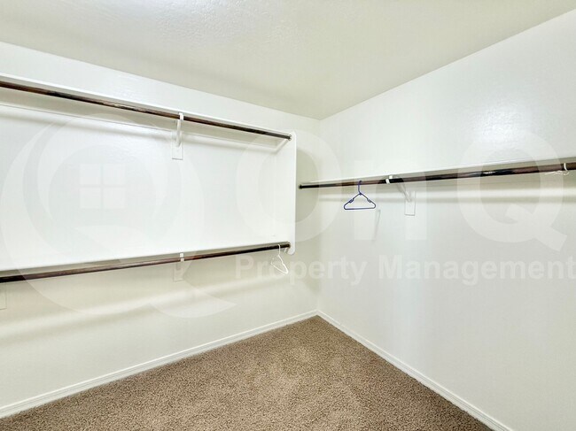 Building Photo - 4559 S Antonio