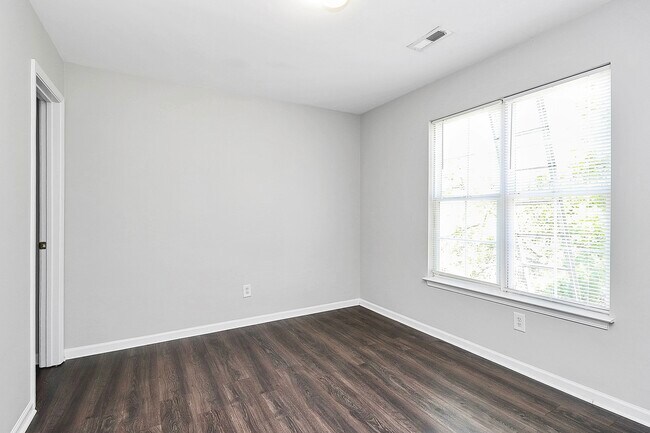 Building Photo - 3731 Bullard St