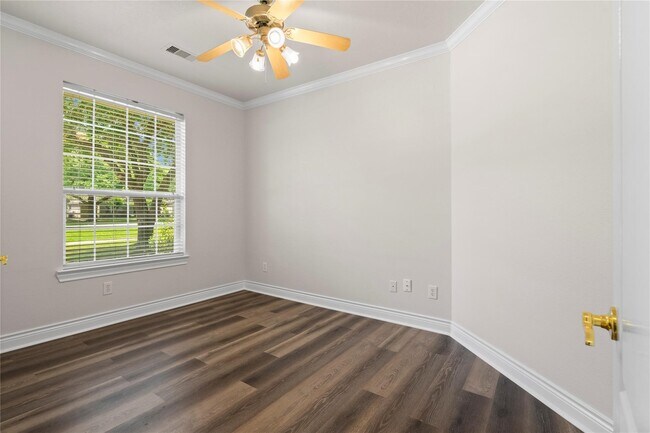 Building Photo - 12222 Walden Rd