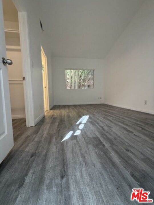 Building Photo - 621 N Bronson Ave