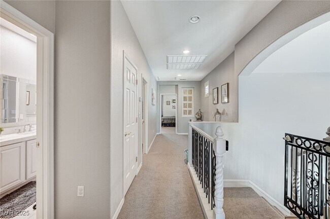 Building Photo - 10249 Wisteria Hills Ct