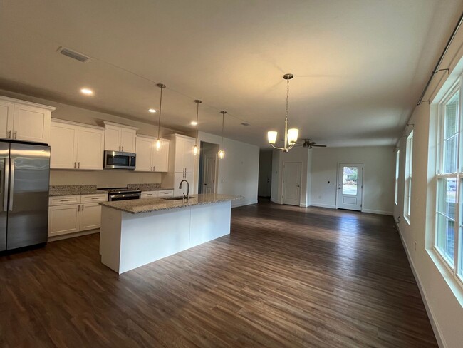 Building Photo - Brand-New 3-Bedroom Energy-Efficient Home ...