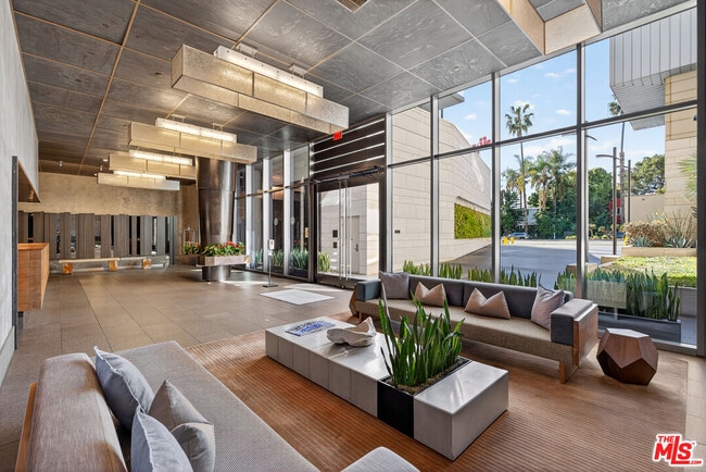 Building Photo - 1755 Ocean Ave