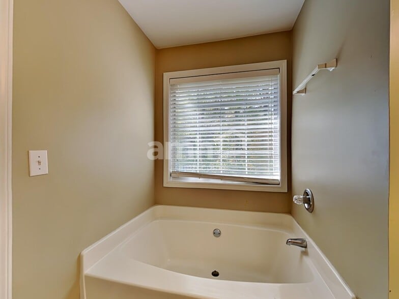 Building Photo - 2854 Rhonda Dale Dr