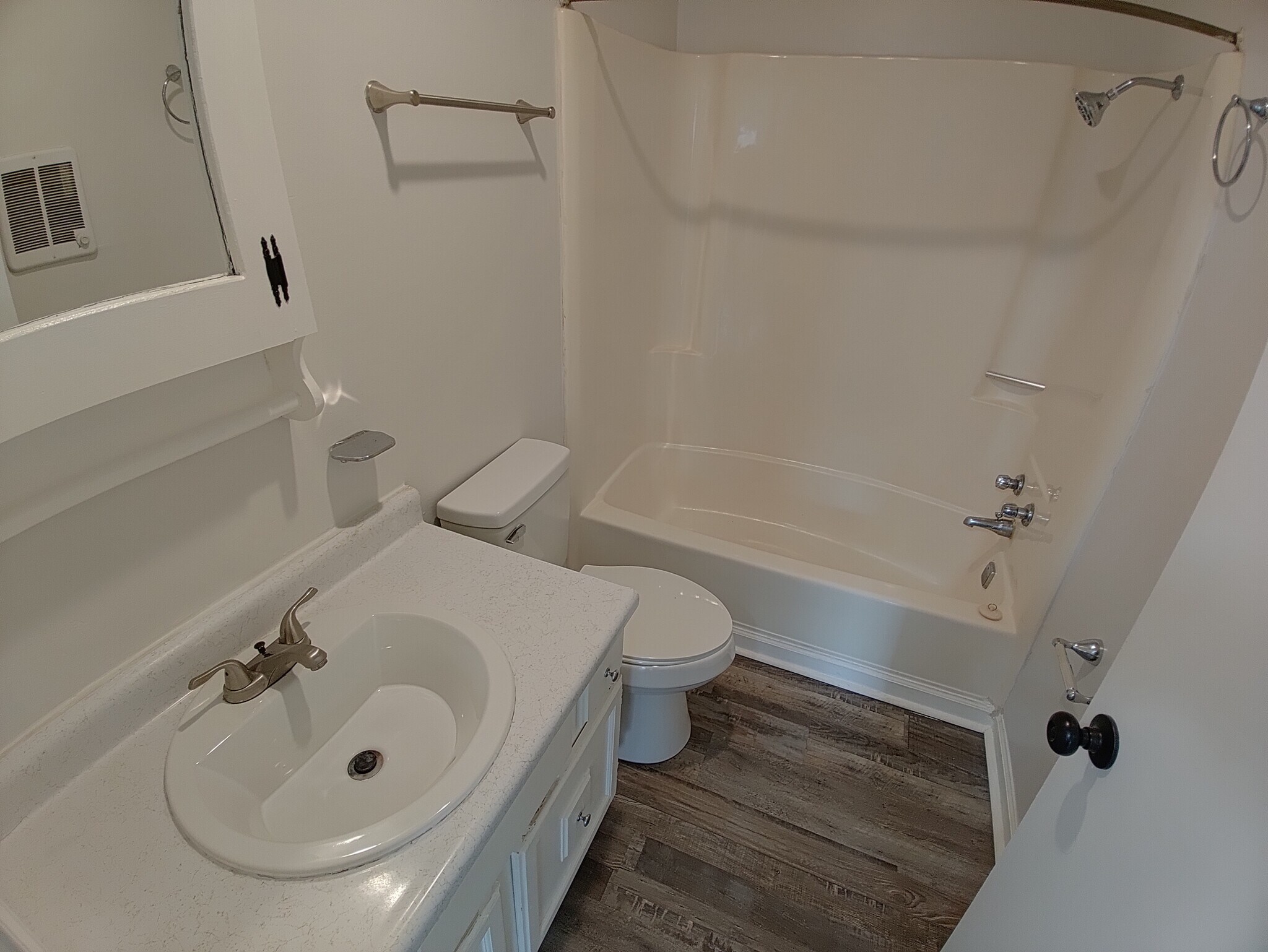 Building Photo - 360 Sneed Hill Rd