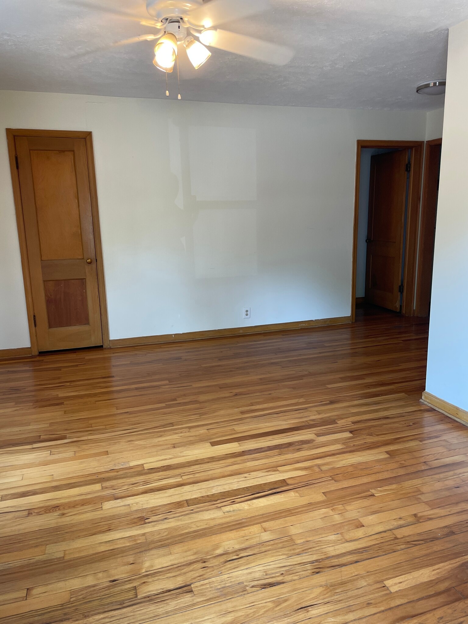 Building Photo - 1051 S 31st St