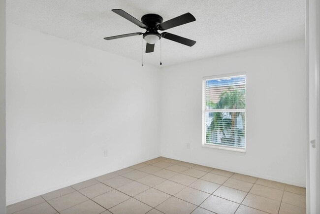 Building Photo - Spacious 2/2 Condo In Lancelot at Winter Park
