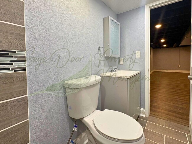 Building Photo - 7218 Agnes Ave