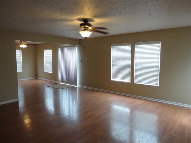 Building Photo - 515 Bridgewater Dr
