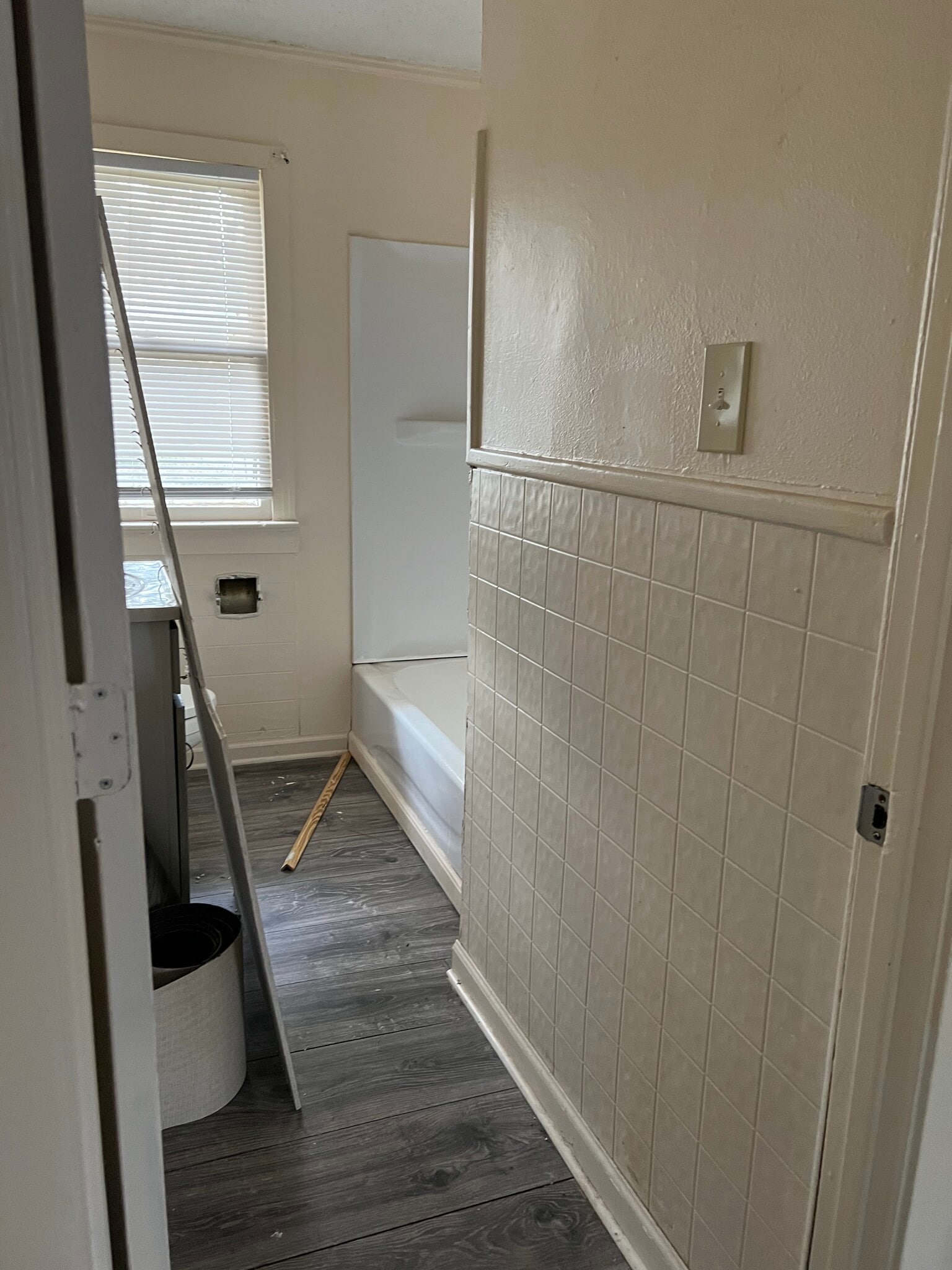 Bathroom - 1510 S 5th St