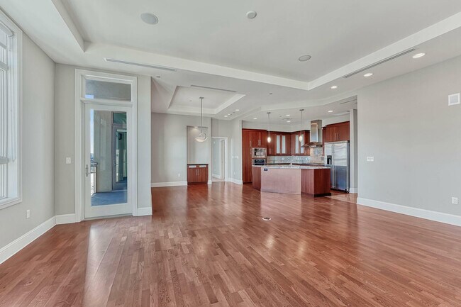 Building Photo - 5455 Landmark Pl