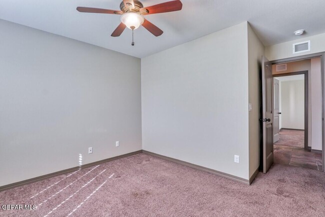 Building Photo - 3852 Loma Cortez Dr