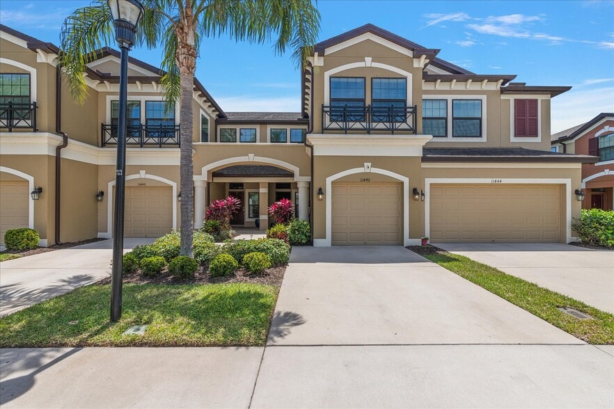 Primary Photo - 11442 Crowned Sparrow Ln