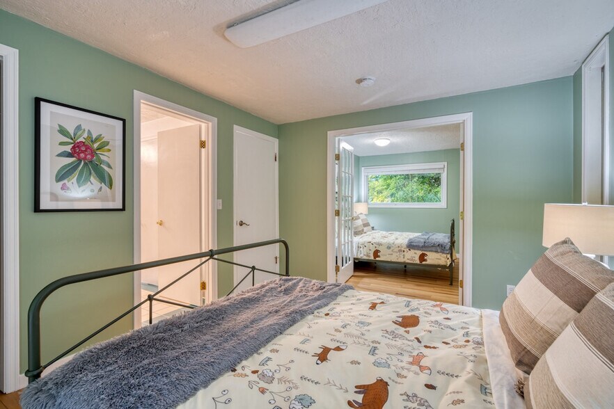 Building Photo - 69437 E Vine Maple Dr