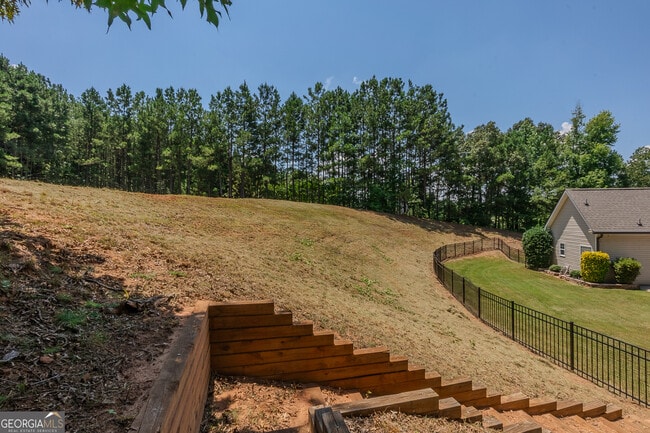 Building Photo - 120 Rosebay Ln