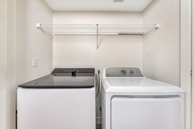 Building Photo - Elevated Henderson Living in a Gated Resort-Style Community!