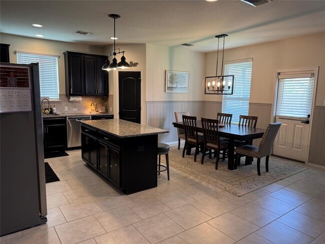 Building Photo - 204 Eli Whitney Way