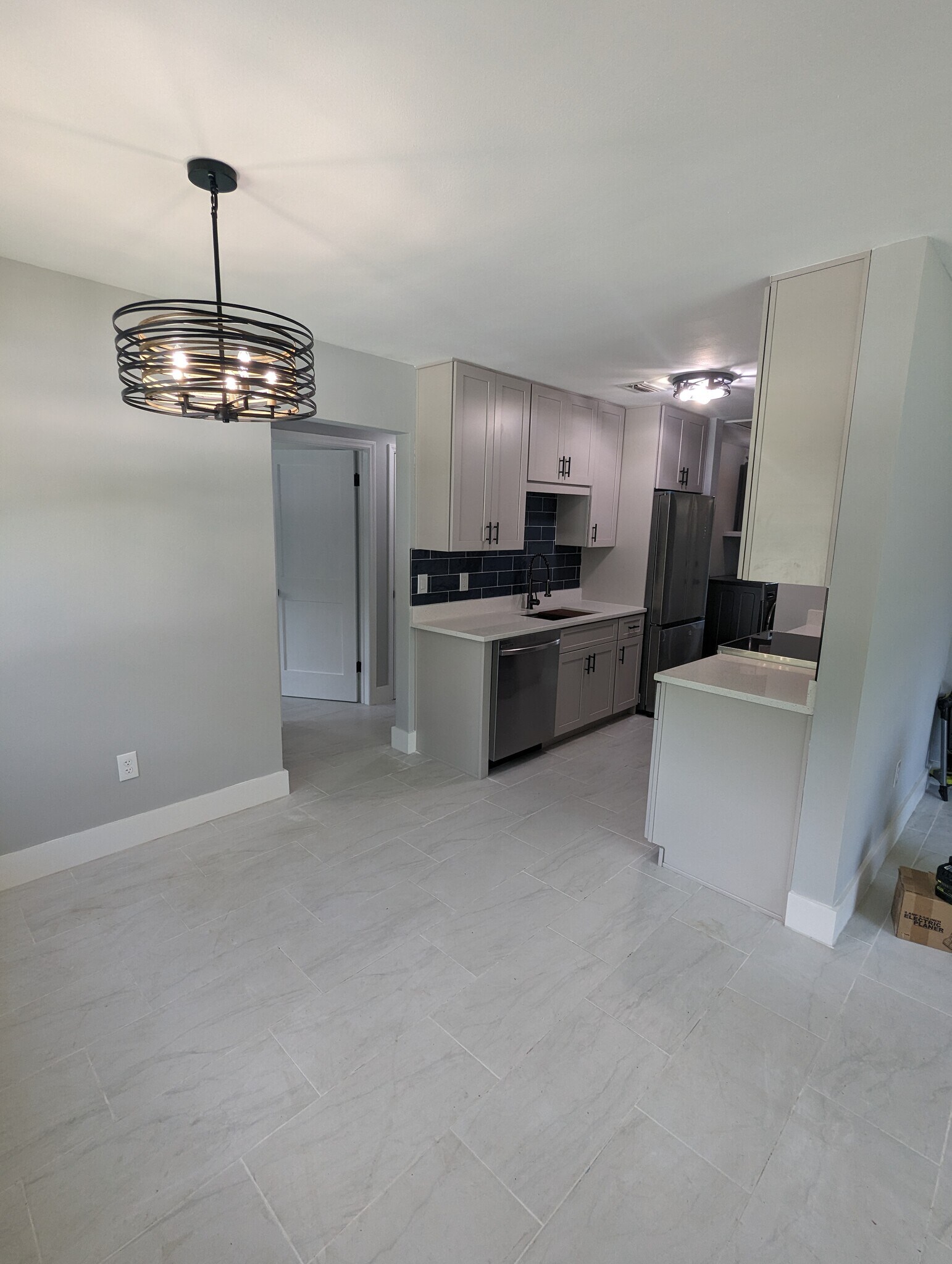 Kitchen - 2519 Amherst Ave