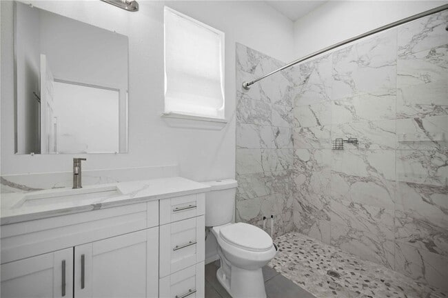Building Photo - 13765 SW 81 Cir