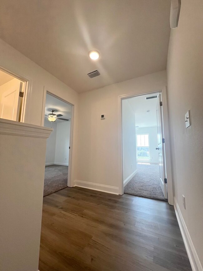 Building Photo - BRAND NEW CONSTRUCTION & MOVE IN READY 3/2...