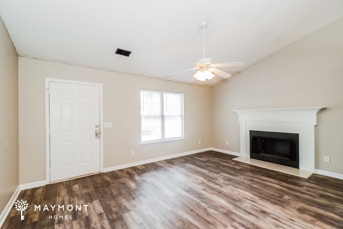 Building Photo - 709 Rockhaven Dr