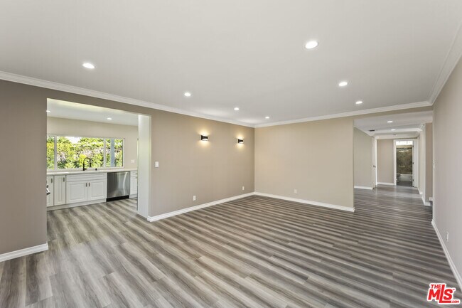 Building Photo - 15151 Marne Cir