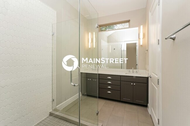 Building Photo - 3 Bedroom Pet-Friendly Home in Houston, TX with Main Street Renewal