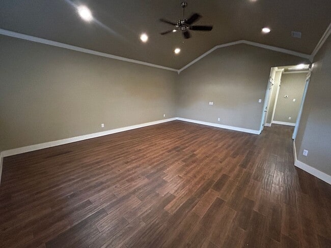 Building Photo - Napa Cottages