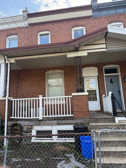Building Photo - 5536 Ridge Ave
