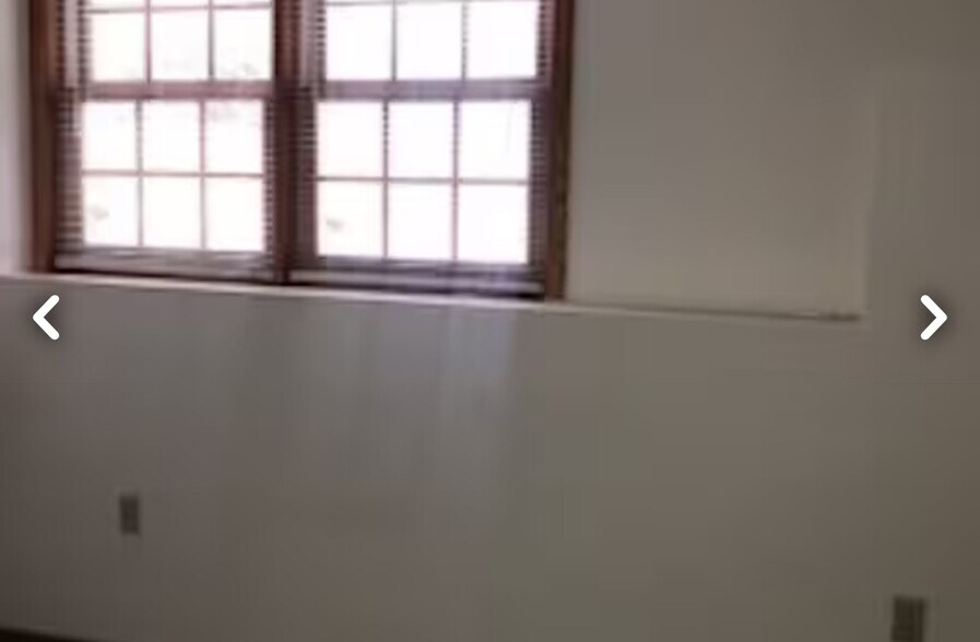 Building Photo - 26 Rochester St