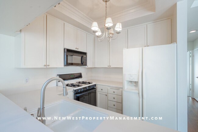 Building Photo - Spacious Marina District 1 Bedroom at Park Row!