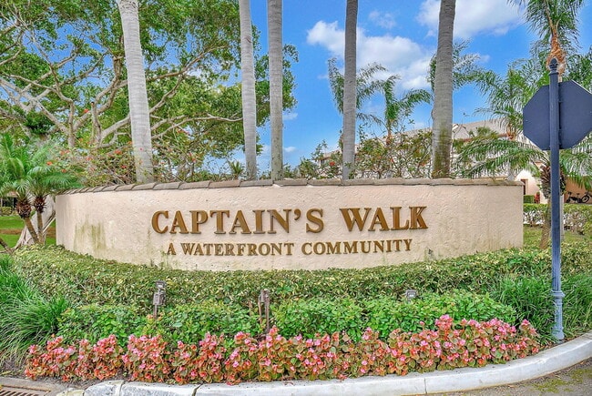 Building Photo - 270 Captains Walk