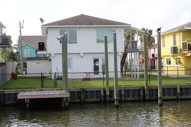 Primary Photo - 78 Tarpon St