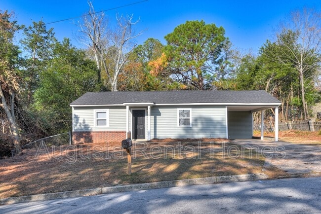 Building Photo - 3110 Arcadia Dr