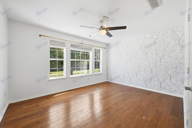 Building Photo - 2701 Stone Creek Dr