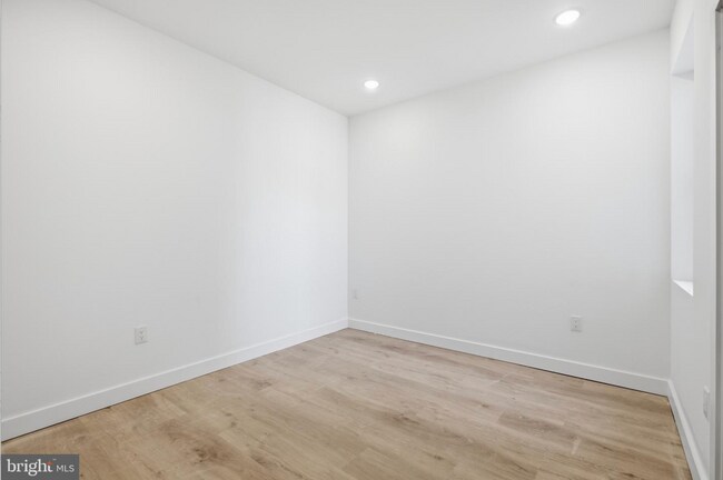 Building Photo - 2326 N 16th St