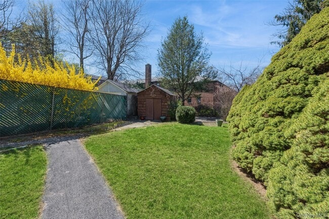 Building Photo - 18 S Washington Ave