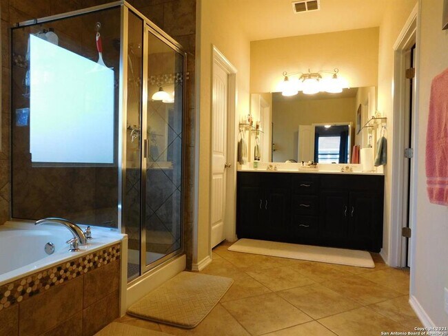 Building Photo - 9626 Common Law